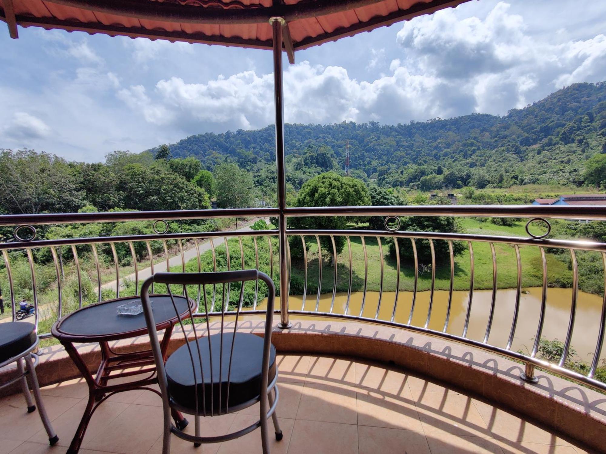 Tekoma Resort Taman Negara Kuala Tahan Exterior photo